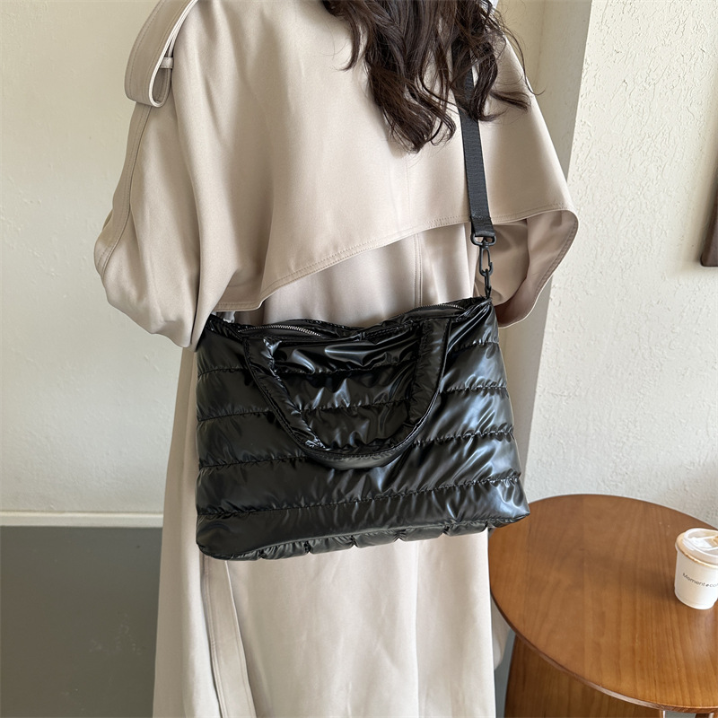 Cotton Clothing Crossbody Bags - Interior Design Open Space recension och pris